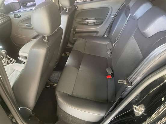 VOLKSWAGEN-GOL-2021