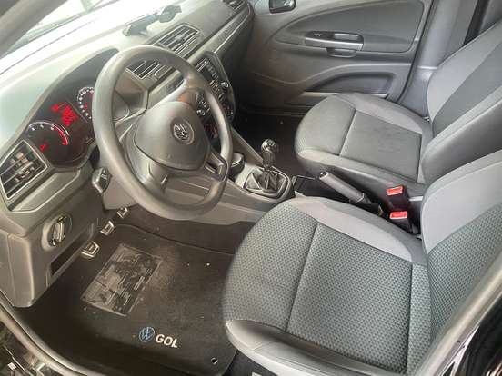 VOLKSWAGEN-GOL-2021