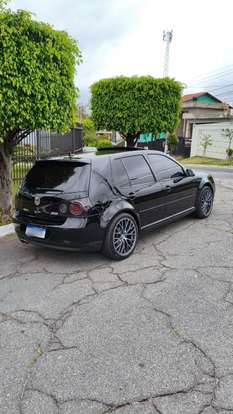 VOLKSWAGEN-GOLF-2011