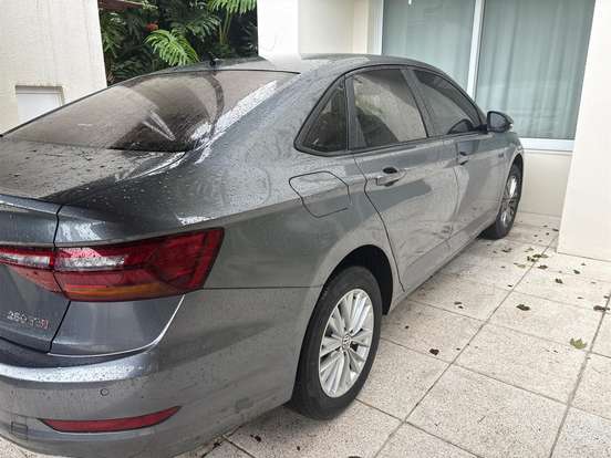 VOLKSWAGEN-JETTA-2018