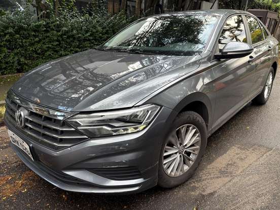 VOLKSWAGEN-JETTA-2018