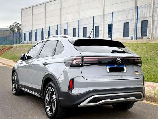 VOLKSWAGEN-NIVUS-1.0 200 TSI TOTAL FLEX HIGHLINE AUTOMÁTICO VOLKSWAGEN-NIVUS-2025