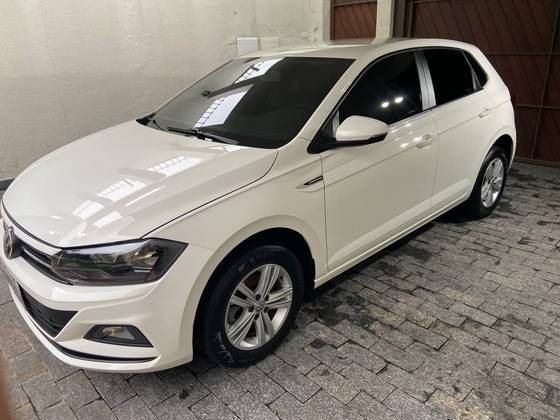 VOLKSWAGEN POLO 1.0 200 TSI COMFORTLINE AUTOMÁTICO