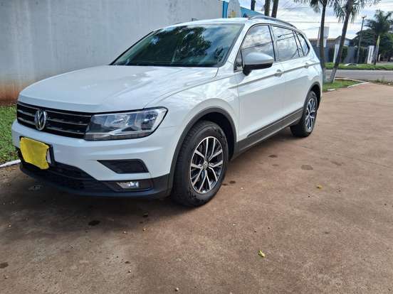 VOLKSWAGEN-TIGUAN-2019