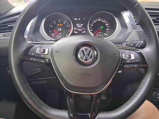 VOLKSWAGEN-TIGUAN-2019