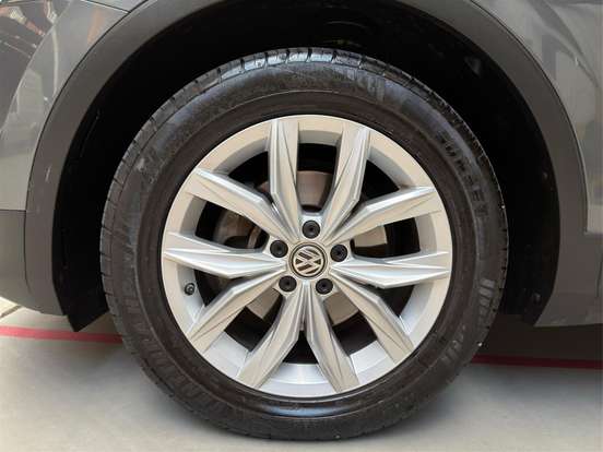 VOLKSWAGEN-TIGUAN-2018