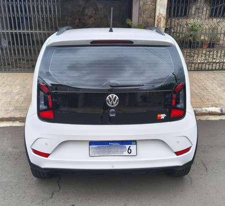 VOLKSWAGEN-UP-2020