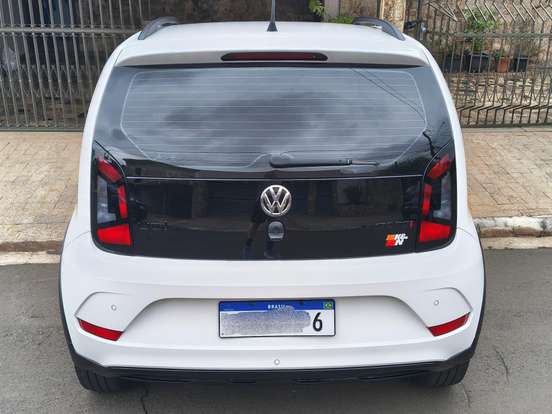 VOLKSWAGEN-UP-1.0 170 TSI TOTAL FLEX XTREME 4P MANUAL VOLKSWAGEN-UP-2020