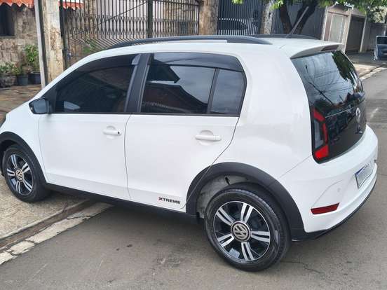 VOLKSWAGEN-UP-1.0 170 TSI TOTAL FLEX XTREME 4P MANUAL VOLKSWAGEN-UP-2020