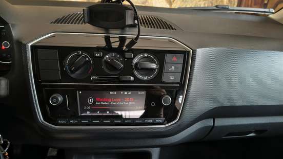 VOLKSWAGEN-UP-2020