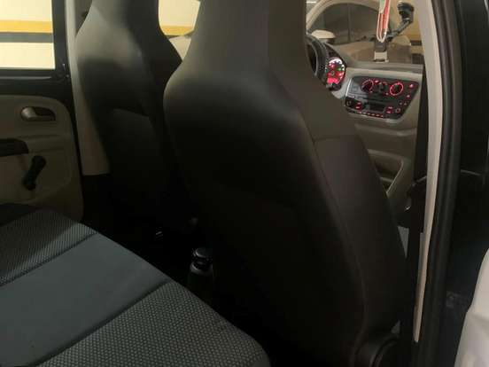 VOLKSWAGEN-UP-1.0 MPI MOVE UP 12V FLEX 4P AUTOMATIZADO VOLKSWAGEN-UP-2015