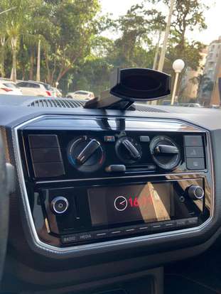 VOLKSWAGEN-UP-2017