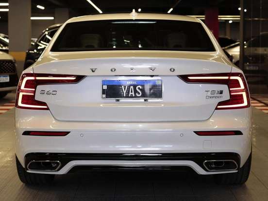 VOLVO-S60-2019