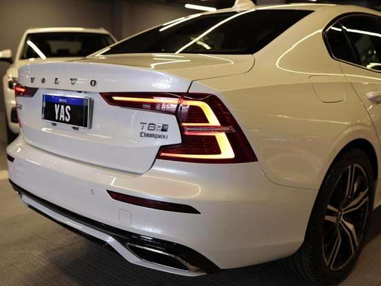 VOLVO-S60-2019