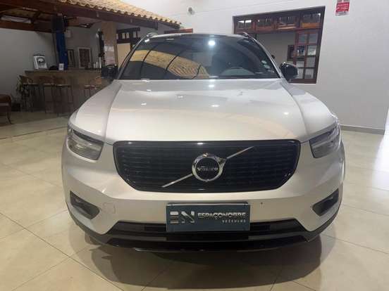 VOLVO-XC40-2.0 T5 GASOLINA R-DESIGN AWD GEARTRONIC VOLVO-XC40-2019