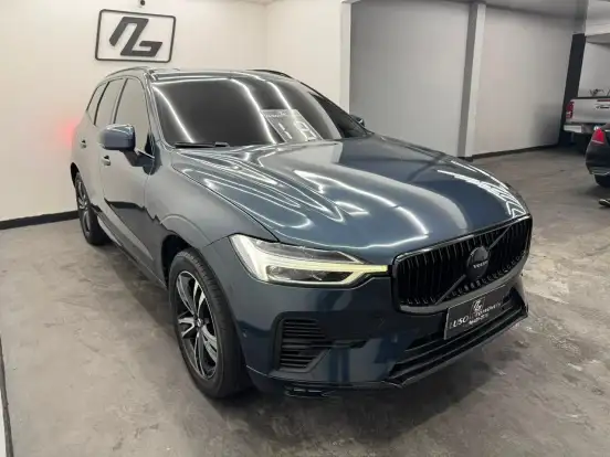 VOLVO-XC60-2.0 T5 GASOLINA MOMENTUM AWD GEARTRONIC VOLVO-XC60-2018