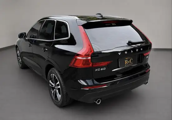 VOLVO-XC60-2020