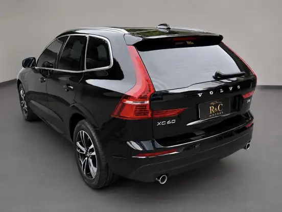 VOLVO-XC60-2.0 T8 HYBRID MOMENTUM AWD GEARTRONIC VOLVO-XC60-2020