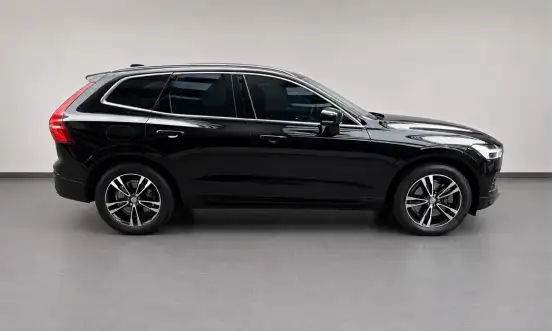 VOLVO-XC60-2020