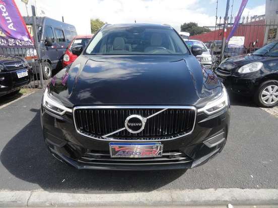 VOLVO-XC60-2020