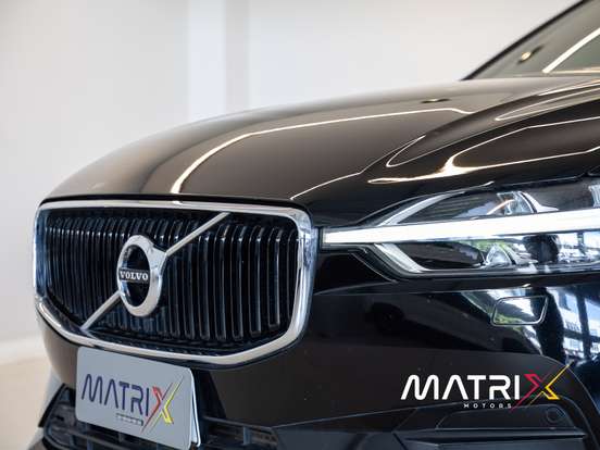 VOLVO-XC60-2.0 T5 GASOLINA MOMENTUM AWD GEARTRONIC VOLVO-XC60-2020