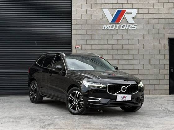 VOLVO XC60 2.0 T8 HYBRID MOMENTUM AWD GEARTRONIC