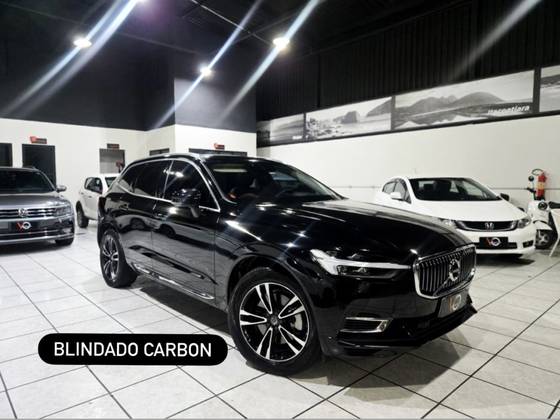 VOLVO XC60 2.0 T8 HYBRID MOMENTUM AWD GEARTRONIC