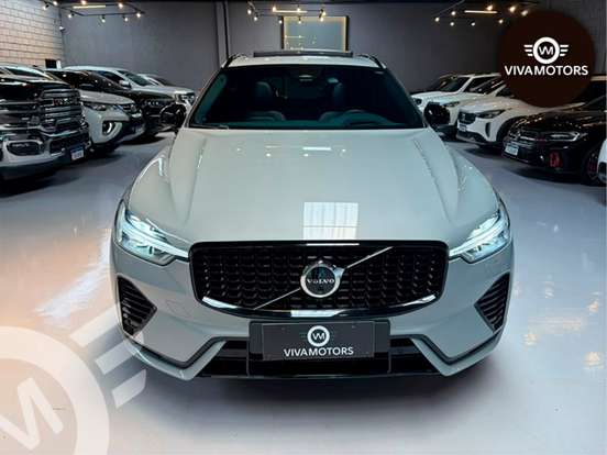 VOLVO-XC60-2025