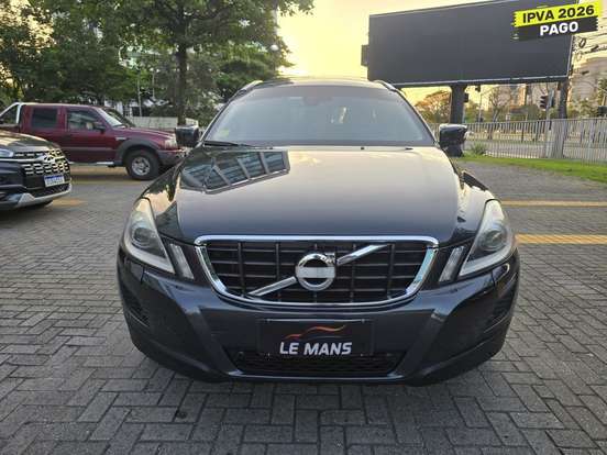 VOLVO-XC60-2011