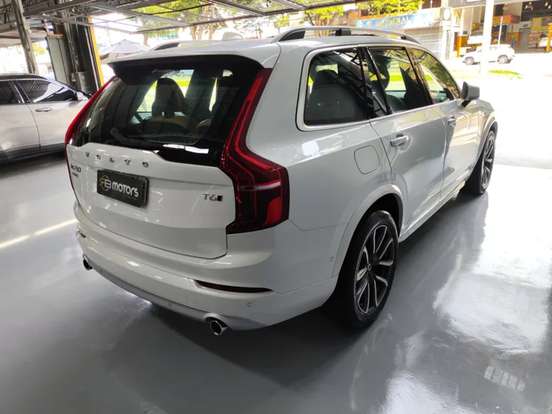 VOLVO-XC90-2.0 T6 GASOLINA MOMENTUM AWD GEARTRONIC VOLVO-XC90-2018