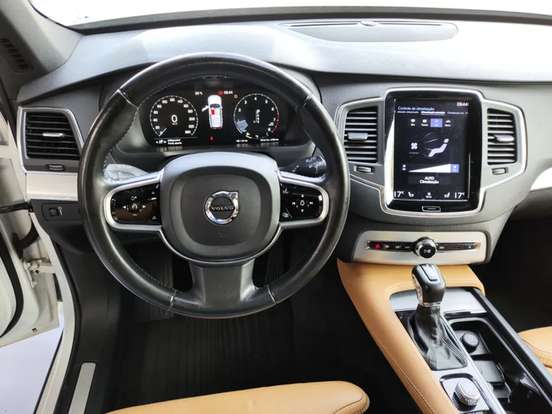 VOLVO-XC90-2.0 T6 GASOLINA MOMENTUM AWD GEARTRONIC VOLVO-XC90-2018