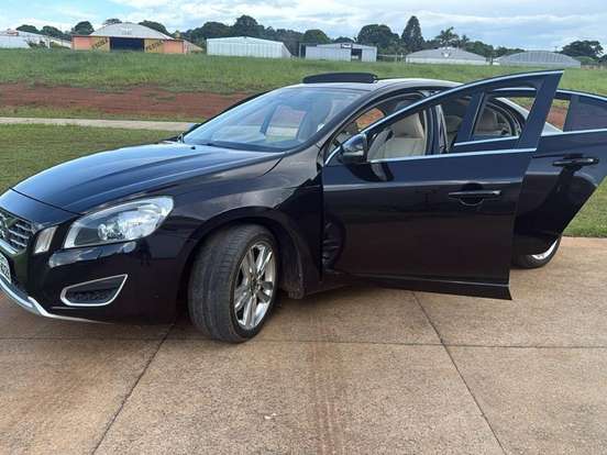 VOLVO-S60-2.0 T5 DYNAMIC GASOLINA 4P AUTOMÁTICO VOLVO-S60-2012