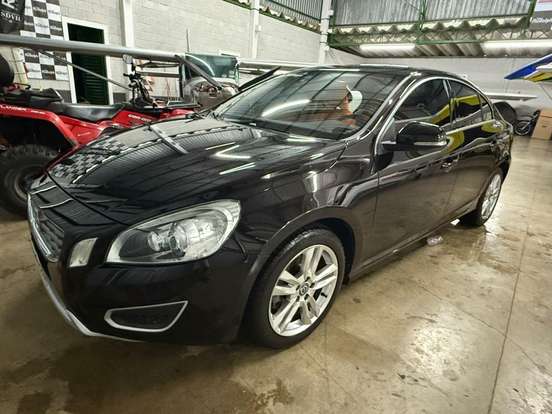 VOLVO-S60-2.0 T5 DYNAMIC GASOLINA 4P AUTOMÁTICO VOLVO-S60-2012