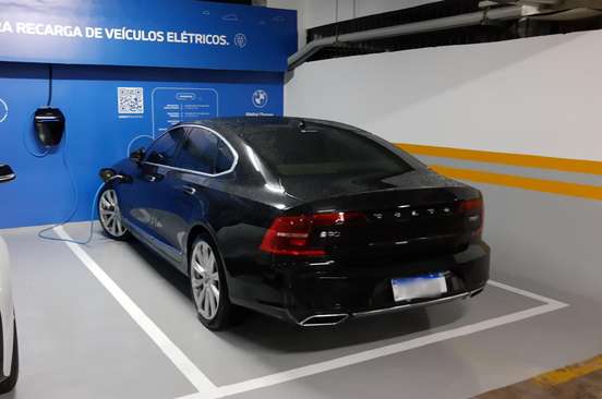 VOLVO-S90-2020