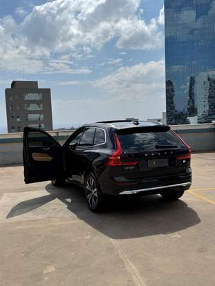 VOLVO-XC60-2022