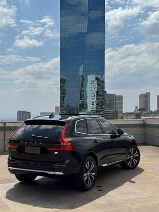 VOLVO-XC60-2022
