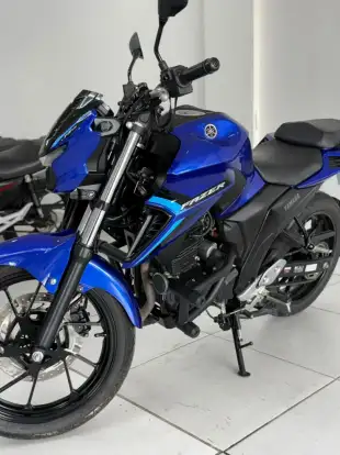 YAMAHA-FZ25 FAZER CONNECTED ABS-2025