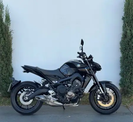 YAMAHA-MT-09-2023