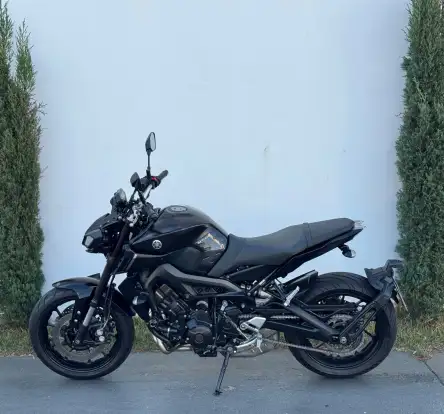 YAMAHA-MT-09-2023