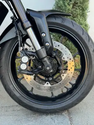 YAMAHA-MT-09-2023