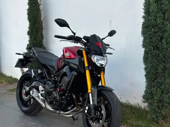 YAMAHA-MT-09 YAMAHA-MT-09-2018
