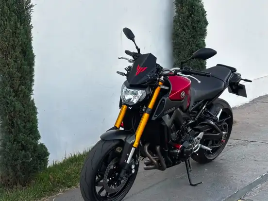 YAMAHA-MT-09 YAMAHA-MT-09-2018