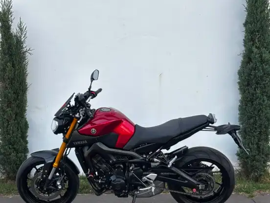 YAMAHA-MT-09 YAMAHA-MT-09-2018