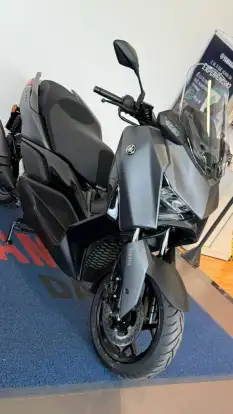 YAMAHA-XMAX 300 CONNECTED ABS-2026