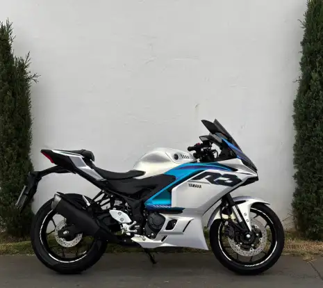 YAMAHA-YZF R3 ABS CONNECTED YAMAHA-YZF R3 ABS CONNECTED-2025