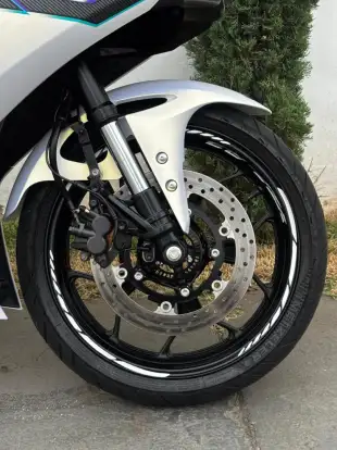 YAMAHA-YZF R3 ABS CONNECTED YAMAHA-YZF R3 ABS CONNECTED-2025