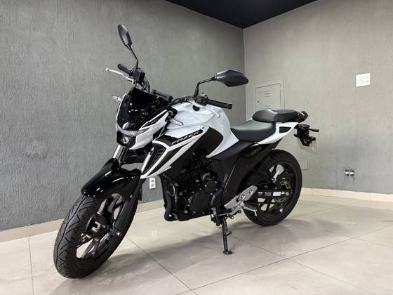 YAMAHA FZ25 FAZER CONNECTED ABS 