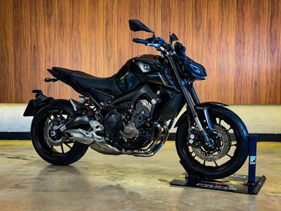 YAMAHA MT-09 