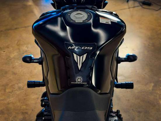 YAMAHA-MT-09 YAMAHA-MT-09-2023