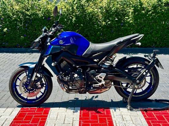 YAMAHA-MT-09-2024